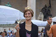 die Fränkische Weinkönigin Christin Ungemach zu Gast auf dem Bayerischen Genussfestival (©Foto: Martin Schmitz)